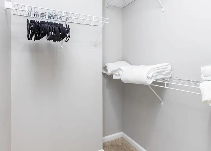 Landing - Modern With Amazing Amenities * Columbus