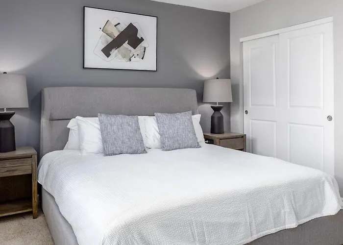 Landing - Modern With Amazing Amenities *