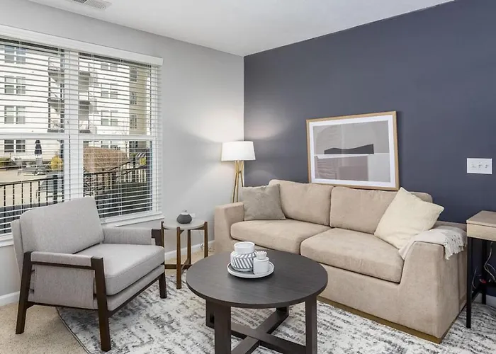 Landing - Modern With Amazing Amenities